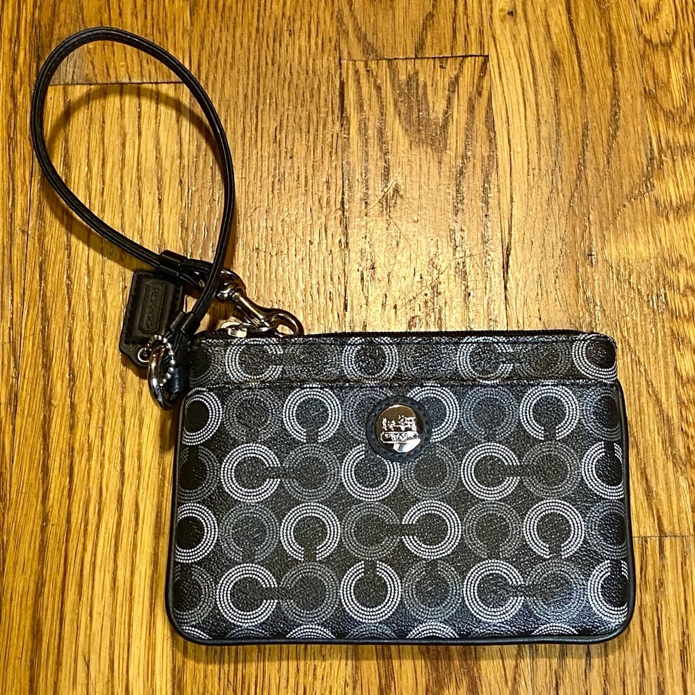 NWOT Coach Wristlet